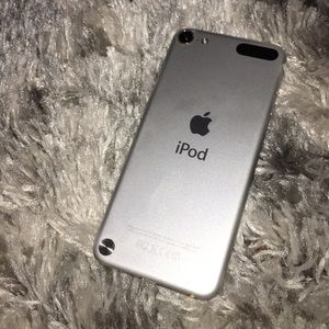 Apple iPod touch 5th gen